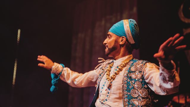 Ever fancied learning how to Bhangra dance? Then join the new  Bhangra & Giddah dance class at the LBT led by inspiring Bhangra specialist Hardeep Sahota. These classes are open to all ages and abilities and absolutely no previous experience is needed! orlo.uk/DH9ES