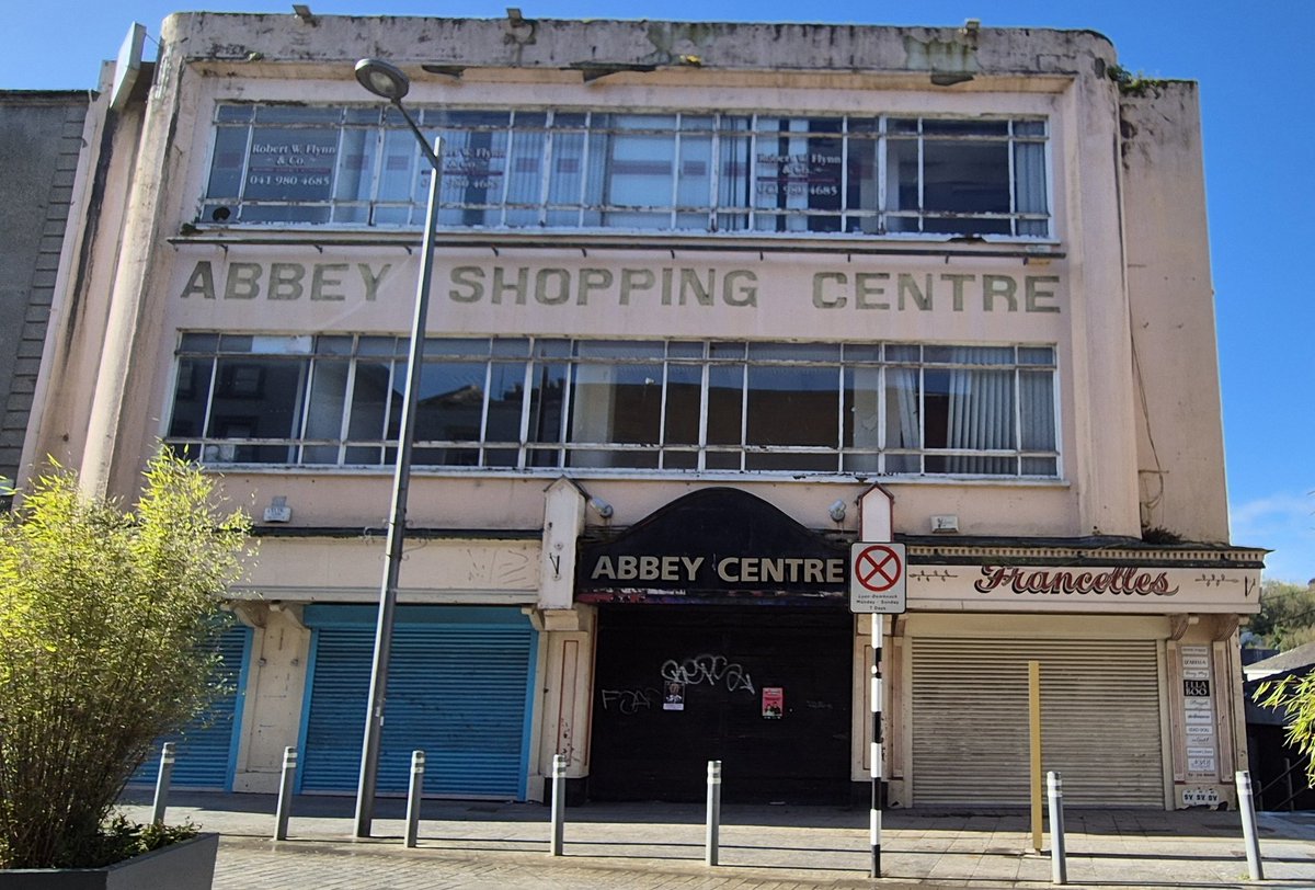 This right here is the Abbey Shopping Centre in Drogheda it has been abandoned and left to rot.

One of the things I will be advocating for is for Louth County Council to spend money on bringing it back to life.

It would make an amazing indoor market for local farmers, fishermen…