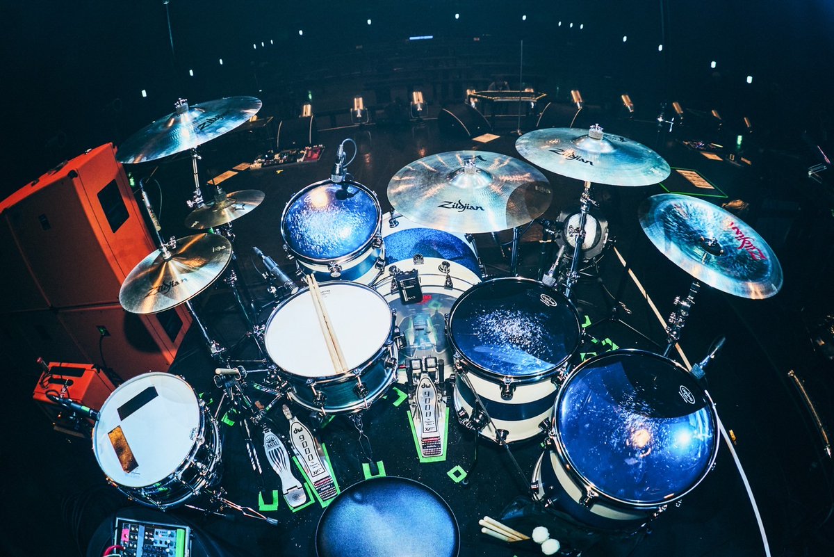 ✨Zildjian Artist Cymbal Setup：#WANI
🗓️Date：2024.1.8 #Zシンバルデータ2024
🥁Artist：ASH DA HERO

14” A Zildjian New Beat HiHat Top
14' S HiHat Bottom
10' A Flash Splash
18' A Custom Projection Crash
18' A Custom Crash
21' A Sweet Ride
20' FX Oriental China Trash