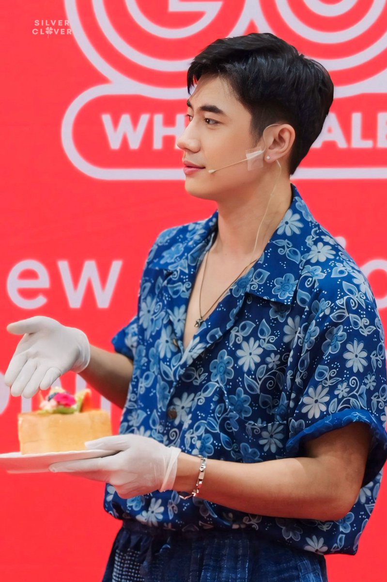 น้อลแจมเก่งมากกก 👏🏻👏🏻👏🏻🥰

JAM SONGKRAN  GO WHOLESALE

#แจมxGOwholesale
<a href="/RachataJam/">Jam Rachata</a>