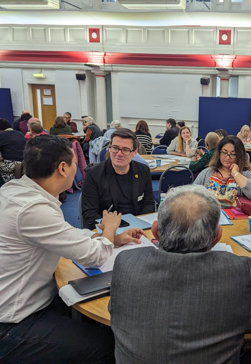 Table discussions are now taking place. Each table has a topic theme and attendees will get the opportunity to choose a question they would like to ask the mayoral candidates. Tune in to hear their responses: youtube.com/live/BAmBGhEC4…