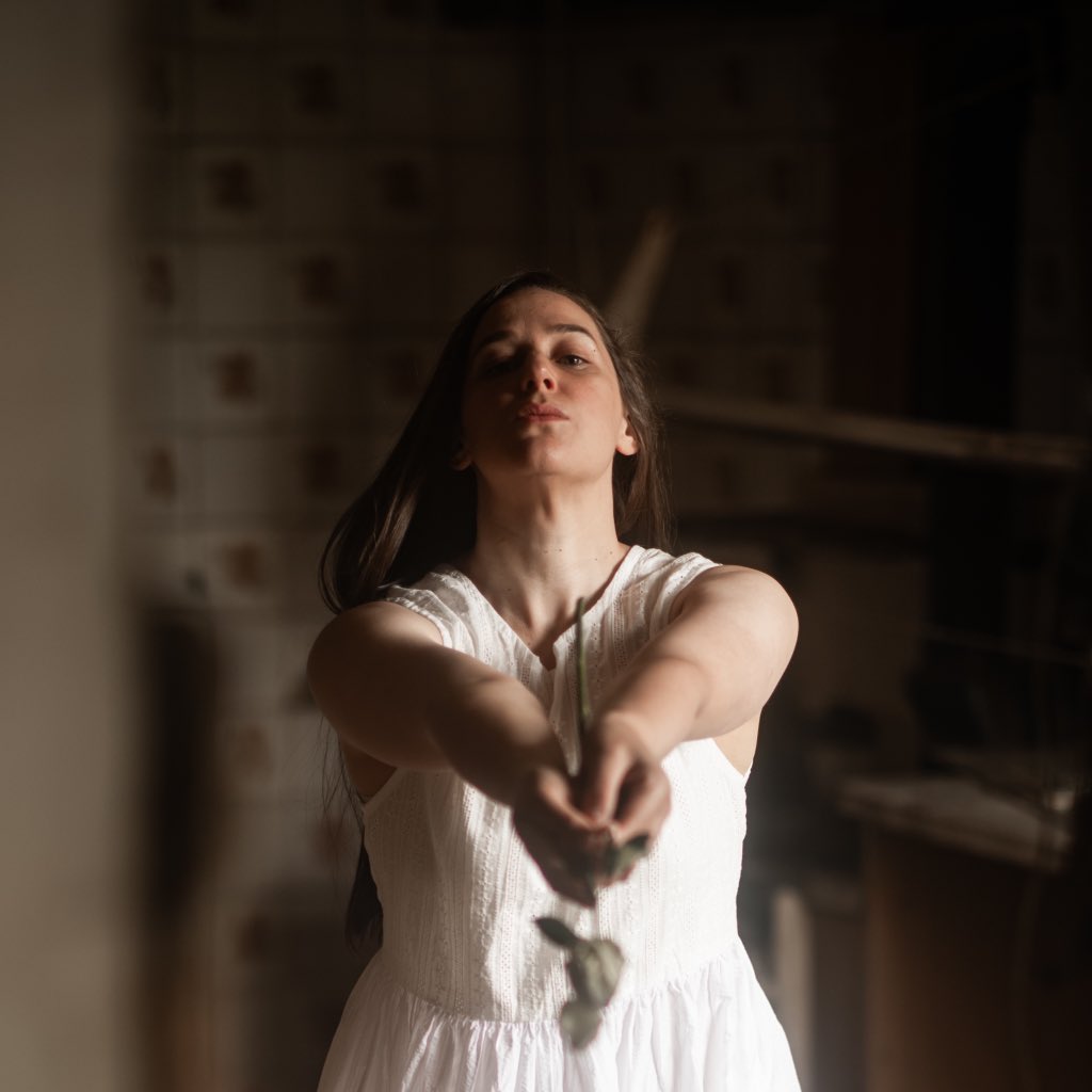 Josienne Clarke tweet media