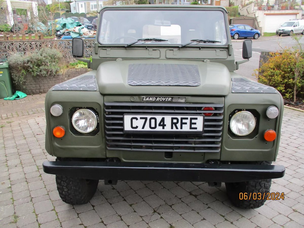 LandyStore's tweet photo. Ad: Land Rover 90 Ex-MOD 200TDI
On eBay here -->> https://t.co/CKwxTpm1pc
#LandRover90 #ExMOD #200TDI #LandRoverForSale #4x4Love #MilitaryVehicles https://t.co/xEQL3nTcEQ