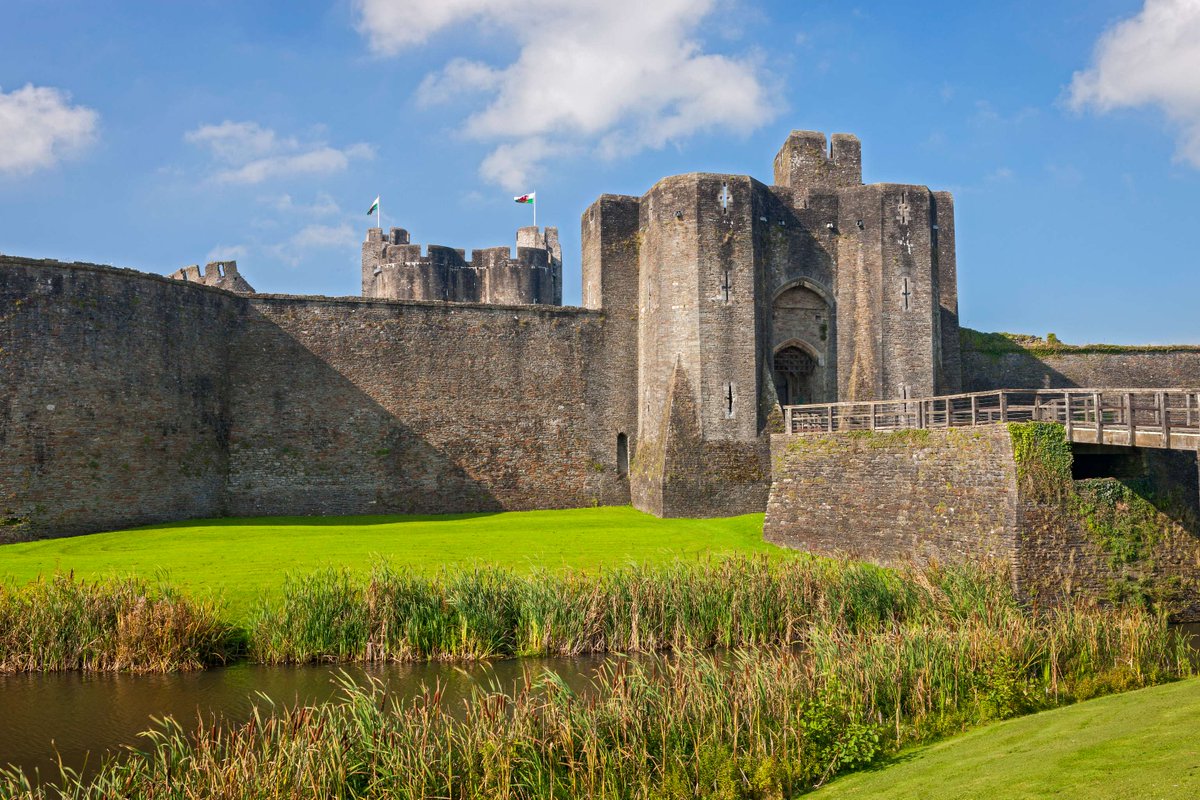 Want to brush up on your Wales knowledge? Check out our #TravelTrade training programme designed to help you sell Wales’ products more effectively to your clients! ow.ly/5Zxb50QhVUE #Wales #TravelTradeWales