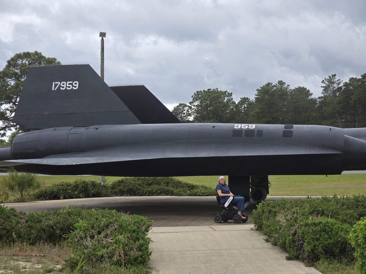 We were at the Air Force Armaments Museum at Eglin AFB.  It is right across the bay from Destin.  Cheryl thinks her @whill_us Ci2 is so quick she wanted to challenge the SR-71 to a race. 🤣🤣
#powerwheelchair #mobilitydevices #disabled #sponsored