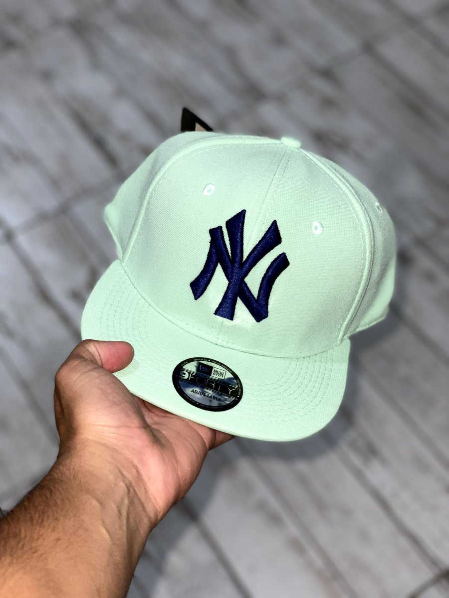 Gorras_import's tweet photo. Buen día gente les dejo estos nuevos modelos y quería pasar a decirle que apartir de ahora tenemos envíos a todo el país ✈️ https://t.co/GwQeBiuEUA