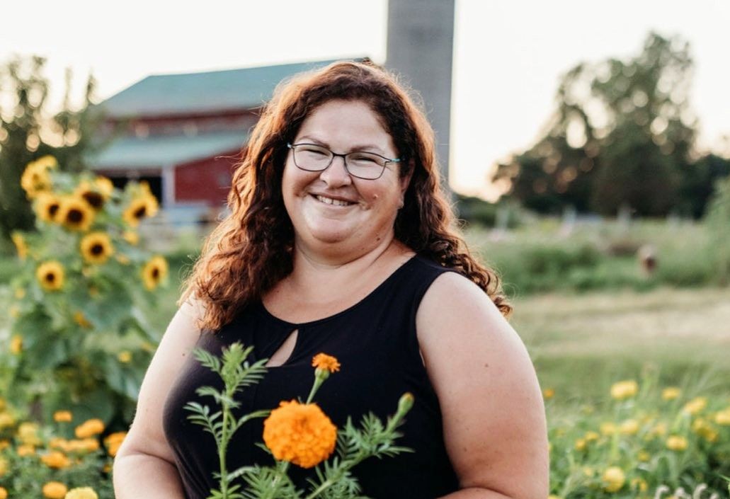 🌻⁠ Janis Harris, from @harrisflowerfarm, put together an excellent comprehensive guide highlighting our SW Ontario native wildflowers to get you started! ⁠ ⁠ 🌷 l8r.it/8eLR
