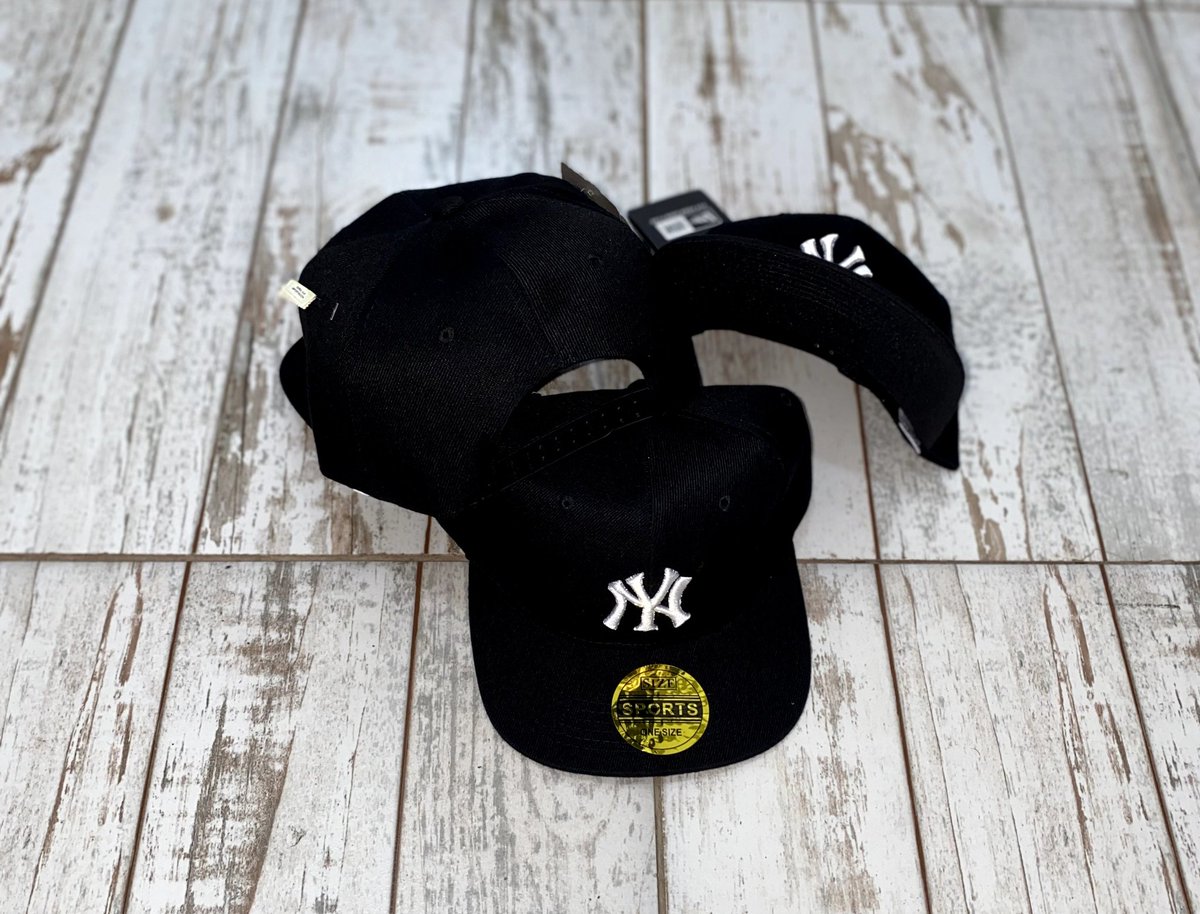 Gorras_import's tweet photo. Buen día gente les dejo estos nuevos modelos y quería pasar a decirle que apartir de ahora tenemos envíos a todo el país ✈️ https://t.co/GwQeBiuEUA