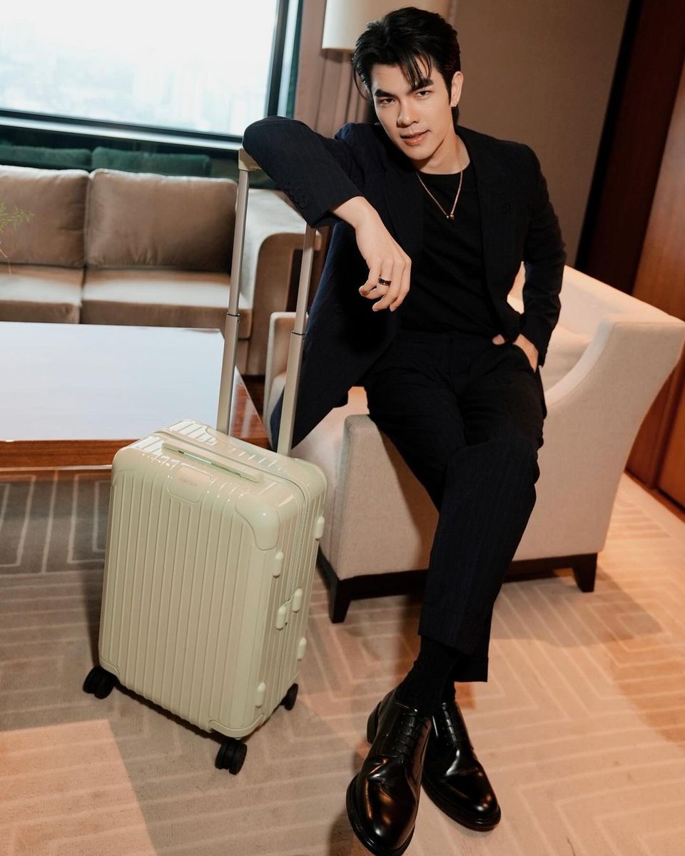 MILE AT REMOWA SEOUL 
#RIMOWAxMile
#MilePhakphum 
<a href="/milephakphum/">mile phakphum</a>