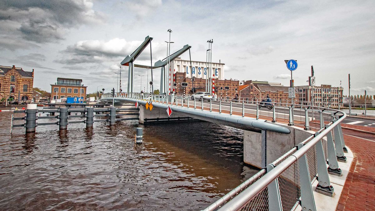WormJK's tweet photo. @X Opening Zaanbrug Zaterdag 13 april 2024
Door gedeputeerde Jeroen Olthof Wethouder Gerard Slegers Wethouder Rolf van Wanrooij  en Gerrold Steenbergen voor een foto/video verslag ga naar: 
https://t.co/77fSUo7Bnw https://t.co/tyuoxhX0XB