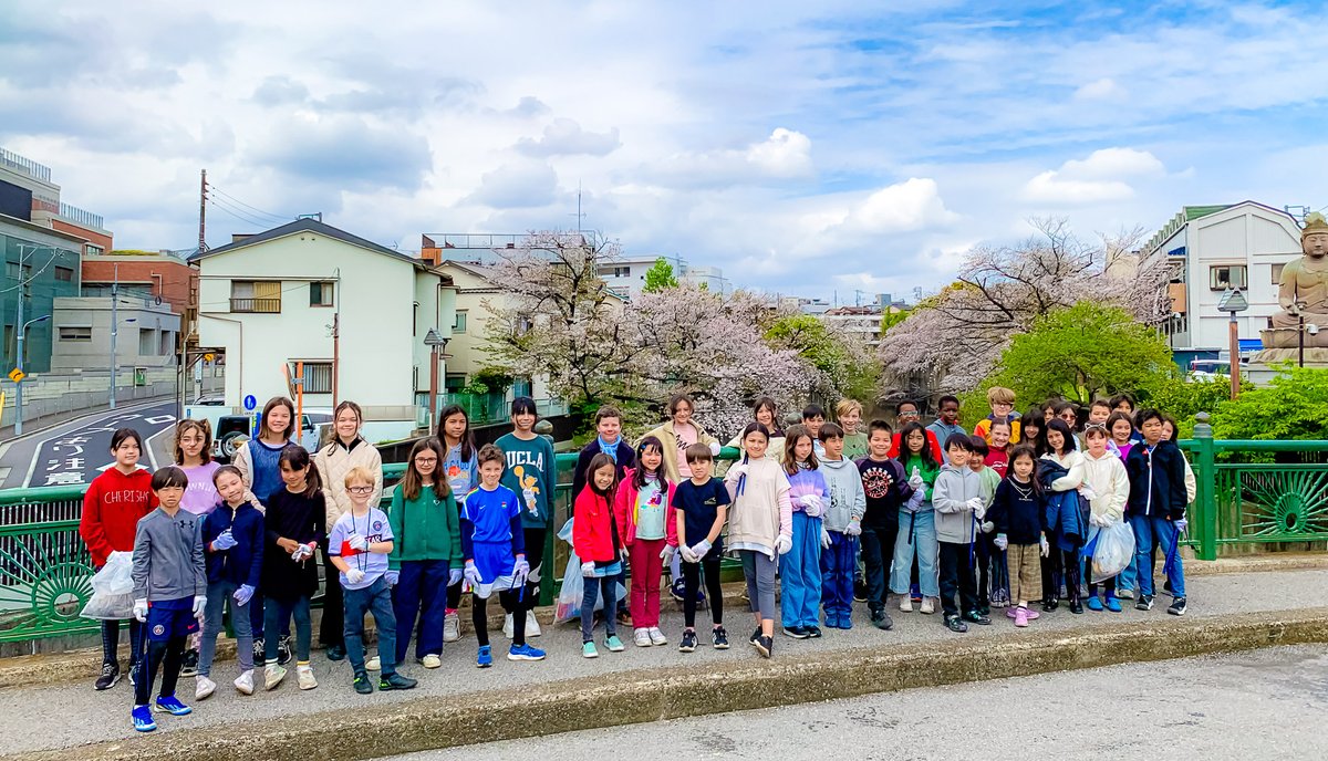 lfitokyo's tweet photo. NOTRE « #ECOLEECO » - #NETTOYAGEDEQUARTIER

Quand le #LFITokyo s'engage pour son quartier - #Takinogawa -, c'est tout un #écosystème qui respire mieux.

Une #leçon de #citoyenneté au cœur de la #nature pour les CE2C et CM2E sous un #soleilprintanier🌸🌞

@aefeinfo
@fltfapee https://t.co/vev4vxzmGm