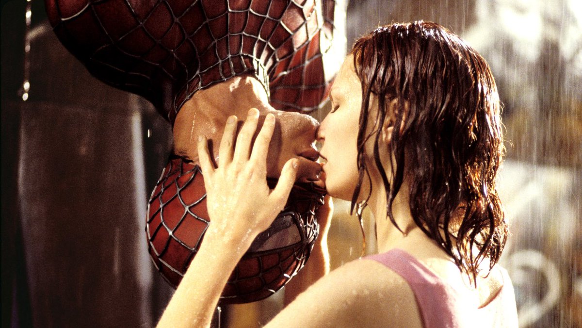 MediaVerseNews_'s tweet photo. Sam Raimi's 'SPIDER-MAN' returns to cinemas today https://t.co/7TQsCfEyyP