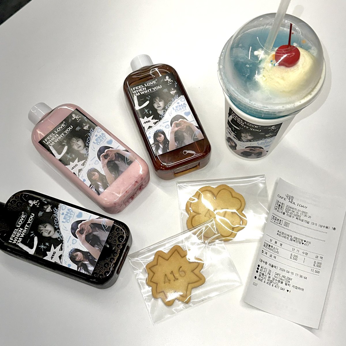 hbd_seokyoung's tweet photo. ⋆｡°✩𝐈 𝐟𝐞𝐞𝐥 𝐥𝐨𝐯𝐞 𝐰𝐡𝐞𝐧 𝐈'𝐦 𝐰𝐢𝐭𝐡 𝐲𝐨𝐮✩°｡⋆

서경&amp;레나의 생일카페가 준비 되었어요!
스페셜 음료와 디저트 특전까지 잔뜩😎

그리고 서경이가 보내온 선물이 궁금하시죠?!
그것은 바로바로…!!!

#서경이에게_4랑만땅
#4EVER_LOVE_SEOKYOUNG
#김서경 #seokyoung #GWSN https://t.co/KCRJwLfTdV