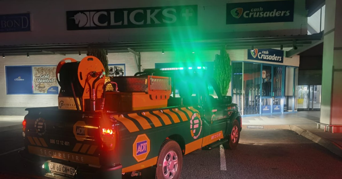 Fidelity SecureFire responded to a possible fire at Cash Crusaders in Pretoria. Ensuring safety for all.

#SecureFire #Pretoria #Gauteng #keepingwatch #visibility #alwaysthereforyou #keepingyousafe #securingyourassets #safetyfirst #FidelityServicesGroup #WeAreFidelity