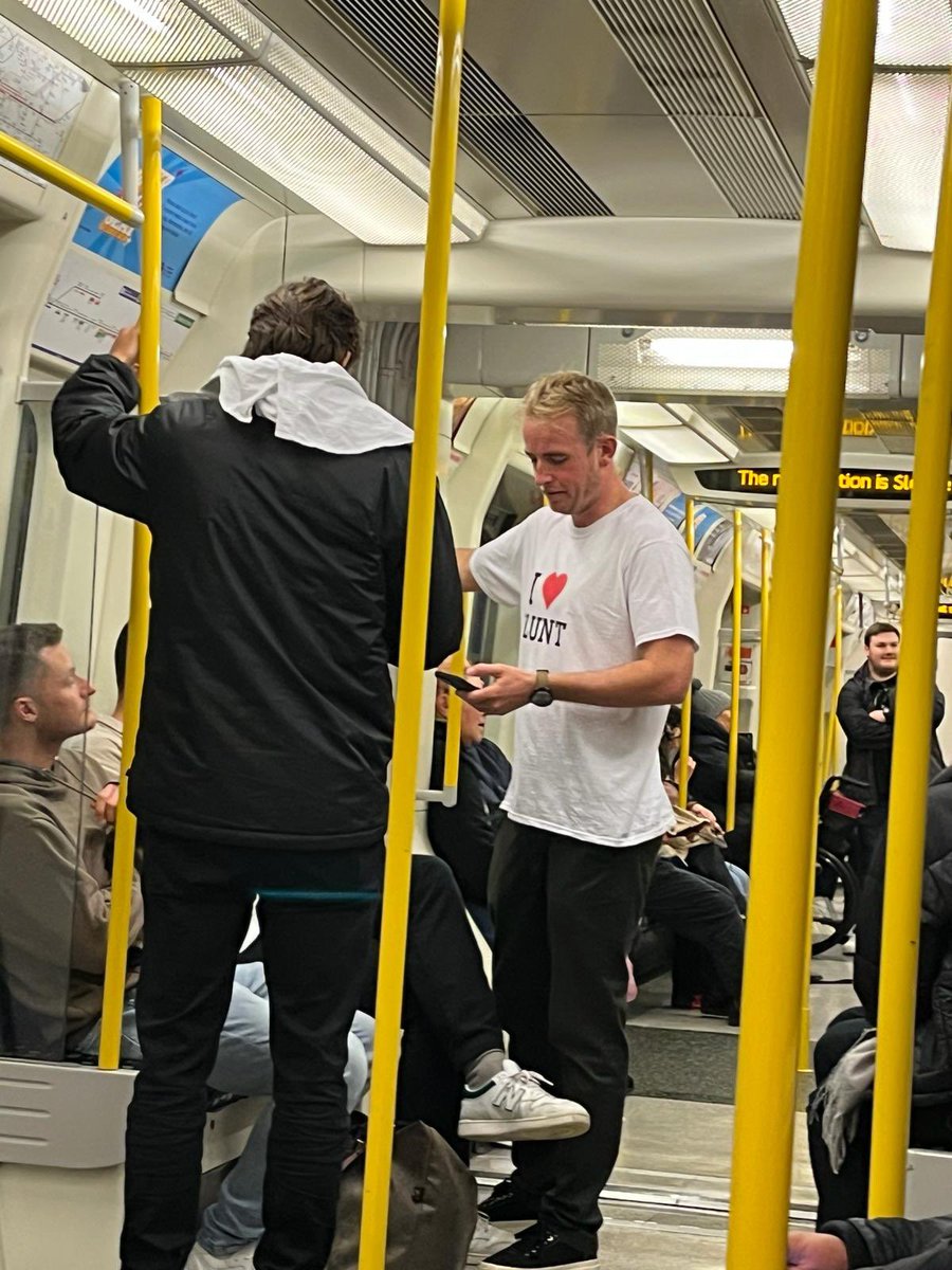 FamilyAffairs's tweet photo. And ha ha to the angle of this guys “I Love Blunt” t-shirt on the way home from the concert  @JamesBlunt https://t.co/ZdkRpKQlks