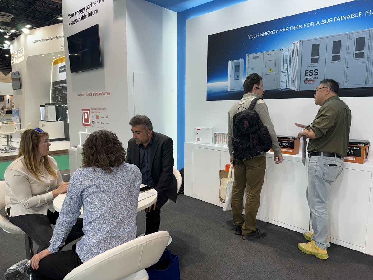Thanks to all our amazing expert colleagues who stopped by our booth at the International Trade Exhibition for Renewable Energies #RENEO over the past 3 days! 🌞
Stay tuned for future collaborations and innovations! 

#energy #inverter #batteries 
#vestwoods #SolarHungary