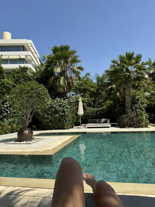 Gm from dubai https://t.co/LeNIGsjLWX