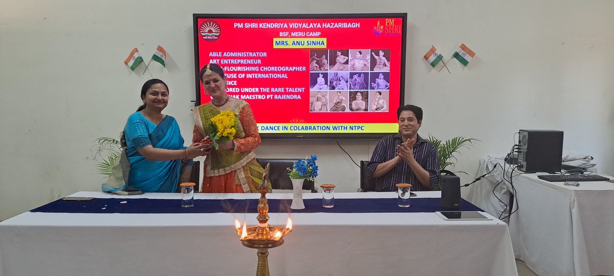 Workshop on KATHAK dance conducted at PM SHRI KV BSF Hazaribagh in colabration with NTPC.
 #Kathak #IndianClassicalDance #KVPerformances'