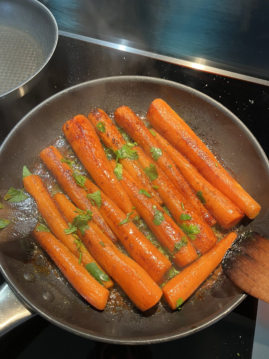 Ce midi en accompagnement : carottes Tandori caramélisées …😊