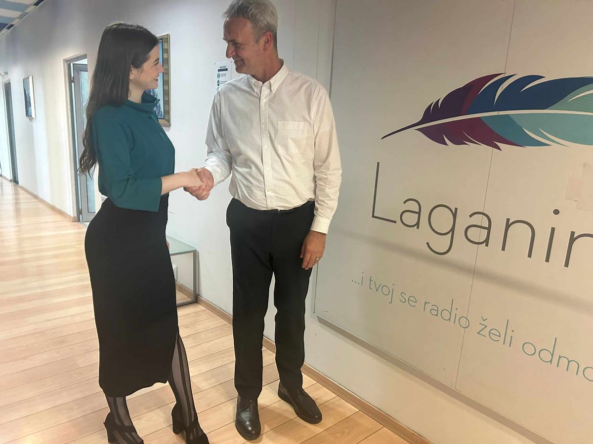 LaganiniF's tweet photo. Krunoslav Katičić, glavni tajnik HDZ-a s nama je danas u studiju.  Sutra nastupa predizborna šutnja pa ćemo danas sumirati kampanju, program i čuti zašto je bitno u srijedu izaći na izbore. Slušamo se od 13h! https://t.co/vugPybKH1E