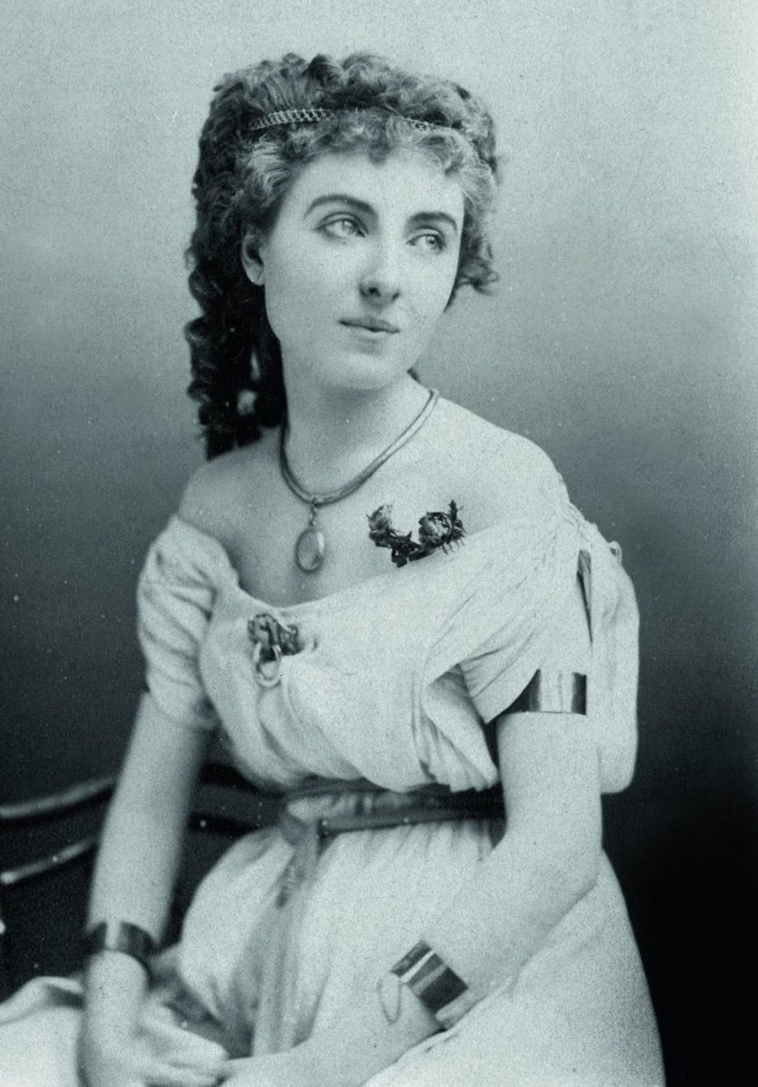 WhoresofYore's tweet photo. Émilie-Louise Delabigne (1848-1910) was a very famous courtesan who was nicknamed “the artist’s union” because so many of her lovers were famous painters. When the author Alexandre Dumas asked to enter her bedroom, she simply replied, "Dear sir, it's not within your means.” https://t.co/JW598wbJoC