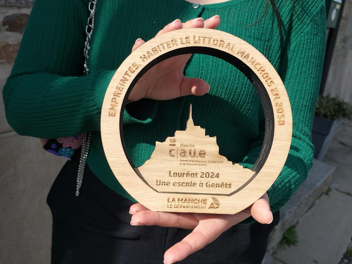 #ConcoursDIdées 📣 📸 Retour en images sur la restitution des #travaux et la remise des #prix du concours d'idées 'EMPREINTES - Habiter le littoral manchois en 2050' lancé par le Département, en partenariat avec le CAUE de la Manche ! ➡️ pulse.ly/yfvpaucmav