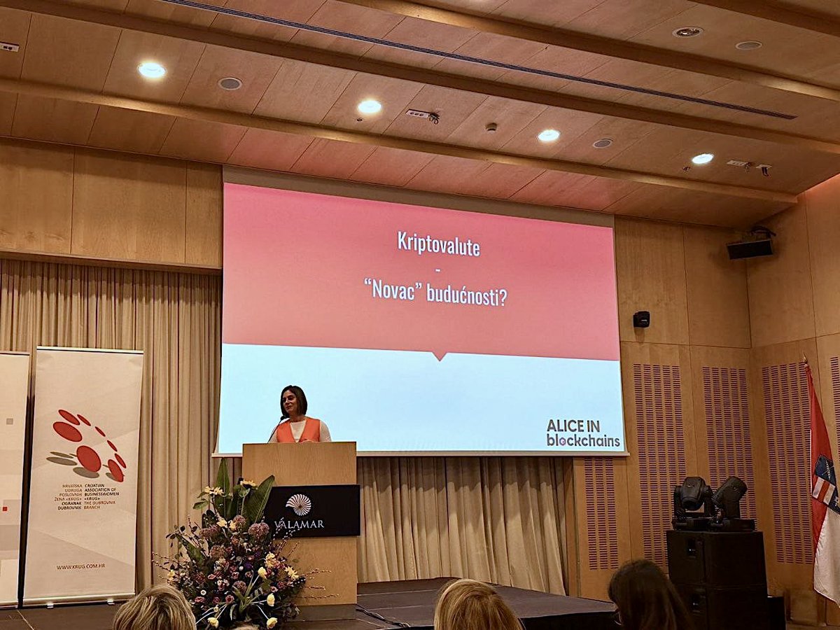 Last week, Morana Vukić Perak joined the 6th National Conference of Croatian Business Women, KRUG 👩🏼‍🤝‍👩🏻. Following her keynote on crypto's payment role, she engaged in a panel on intuitive and artificial intelligence in business. #FemaleEntrepreneurs