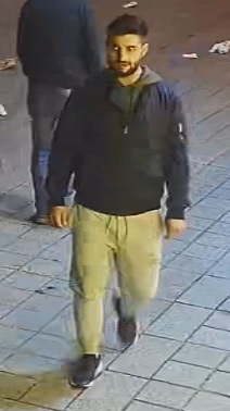 CCTV | Detectives investigating a rape in #Liverpool city centre in the early hours of Friday 12th April have issued CCTV images of a man who they believe could assist with their enquiries. DM @MerPolCC or call 101 if you can help: orlo.uk/LWAzE