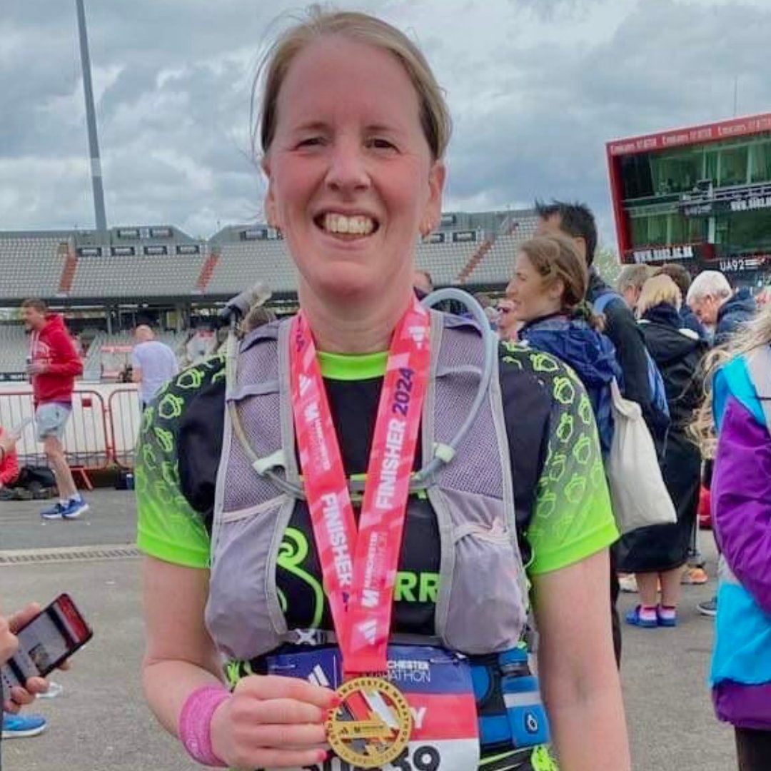 Congratulations to Lyndsay Jordan on her great achievement of completing the Manchester Marathon for the second time! Plus, a big thank you to everyone who has donated to the @HowesPercival fundraiser in aid of @LeicesterBridge 😊