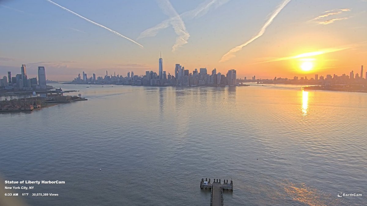 A beautiful sunrise over NYC this morning with a warm day anticipated! Expect mostly sunny skies with high temperatures approaching 80 in the NYC metro and widespread 70s for the rest of the area! #NYwx #CTwx #NJwx