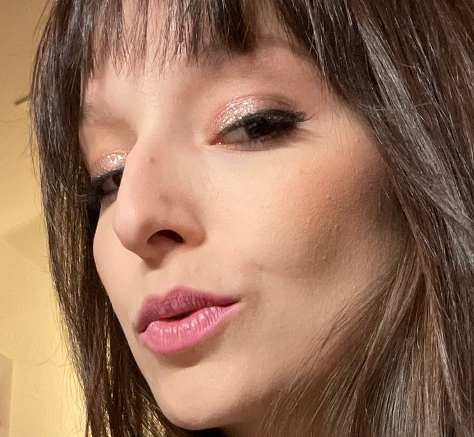 You must forgive my lips&hellip;they find pleasure in the most unusual places. https://t.co/yhHyKXB7pg https://t