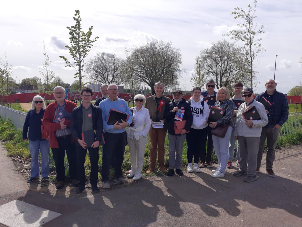 A successful week of canvassing topped off with a great turnout on the Brook Estate on Sunday🌹