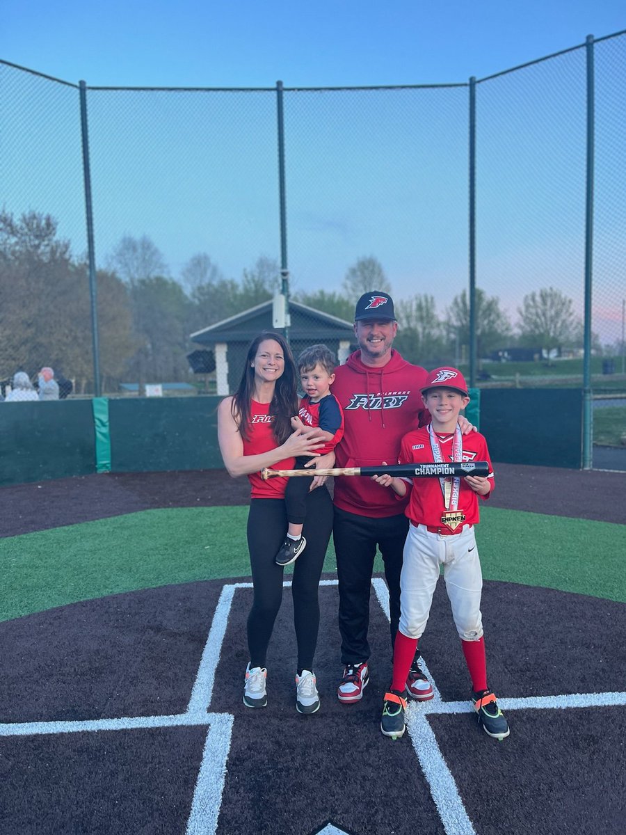 BrockDonovan5's tweet photo. Ripken Experience Aberdeen was quite the experience for the Delaware Fury 10u baseball team. What a team effort, the boys had a great weekend and won the field of 15 team tournament with some really well played baseball. https://t.co/QiPh4yyXd0