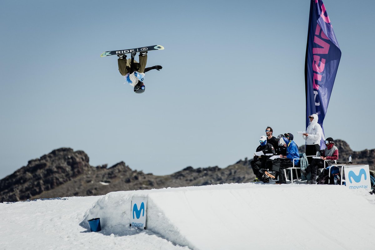 ✨ Ayer finalizaron los Campeonatos de España de Slopestyle celebrados en @websierranevada, donde también se han disputado los Campeonatos de España en Edad Escolar de la mano de @deportegob 🙌🏼 📰 Lee la noticia completa: bit.ly/49GZI7Y #spainsnow #movistar