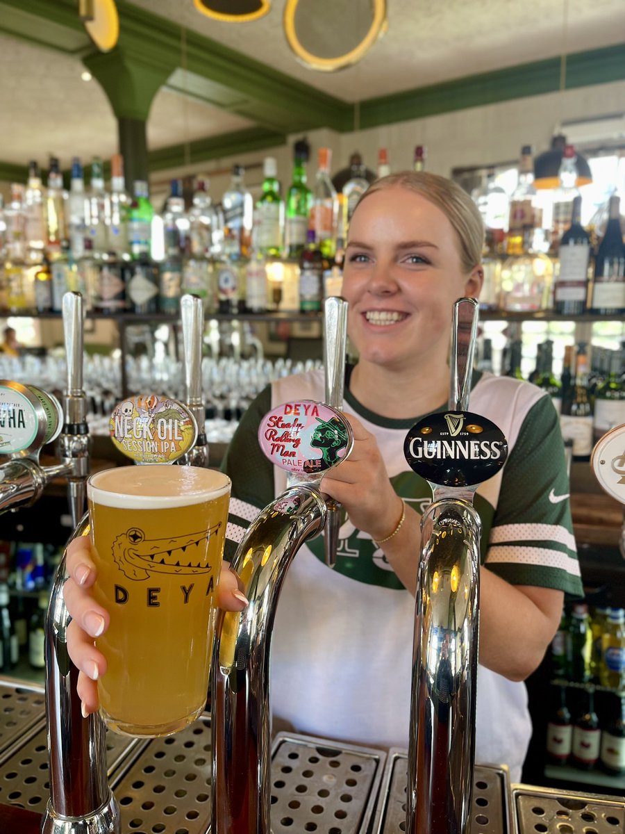 A taste of Spring has just arrived! 

Please welcome the latest addition to our range on tap: Deya  pale ale! With notes of lemon, clementine and tropical fruit, this the definition of refreshing on a Spring afternoon! 🍻 

#spring #paleale #beer #newbeer #refreshing #hoppy
