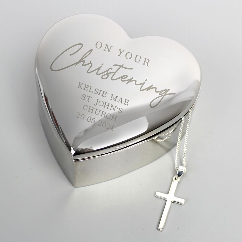 This heart shaped trinket box personalised with your own message and dainty cross necklace is a special keepsake gift idea for any Christening lilybluestore.com/products/perso…

#giftideas #christening #shopindie #MHHSBD