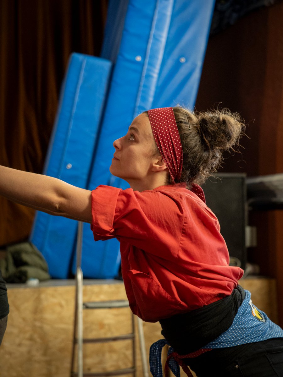 cdberga's tweet photo. Vine i enfaixa't!
T'esperem a les 20h al Cine 😻💙

📷 @annaepuig

#castellers #castells #cdberga #AllòQueValLaPena #Berga #Berguedà #castellersdeberga #femcastells #femcomarca #femconcurs #femassaig #femCine https://t.co/yinmx7Kphv