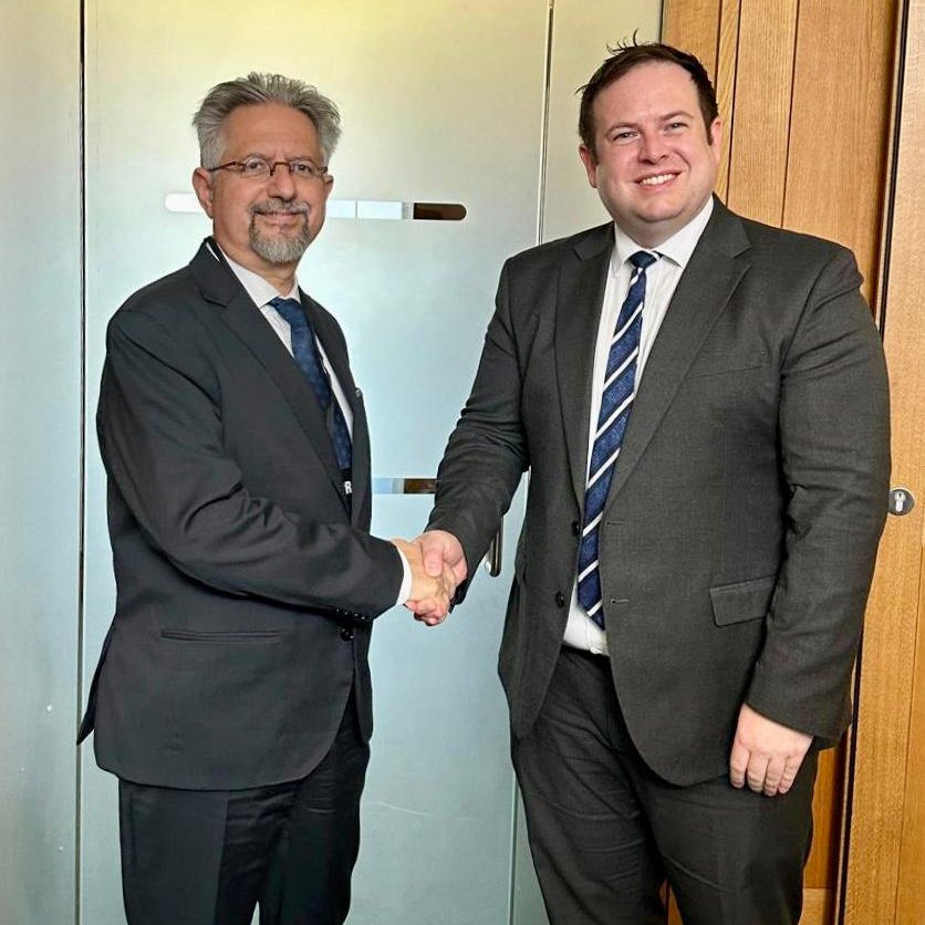 Very fruitful meeting on CY-UK relations held today between High Commissioner @KourosKyriakos and Stephen Doughty @SDoughtyMP, Shadow Minister for Europe, North America & UK Overseas Territories.