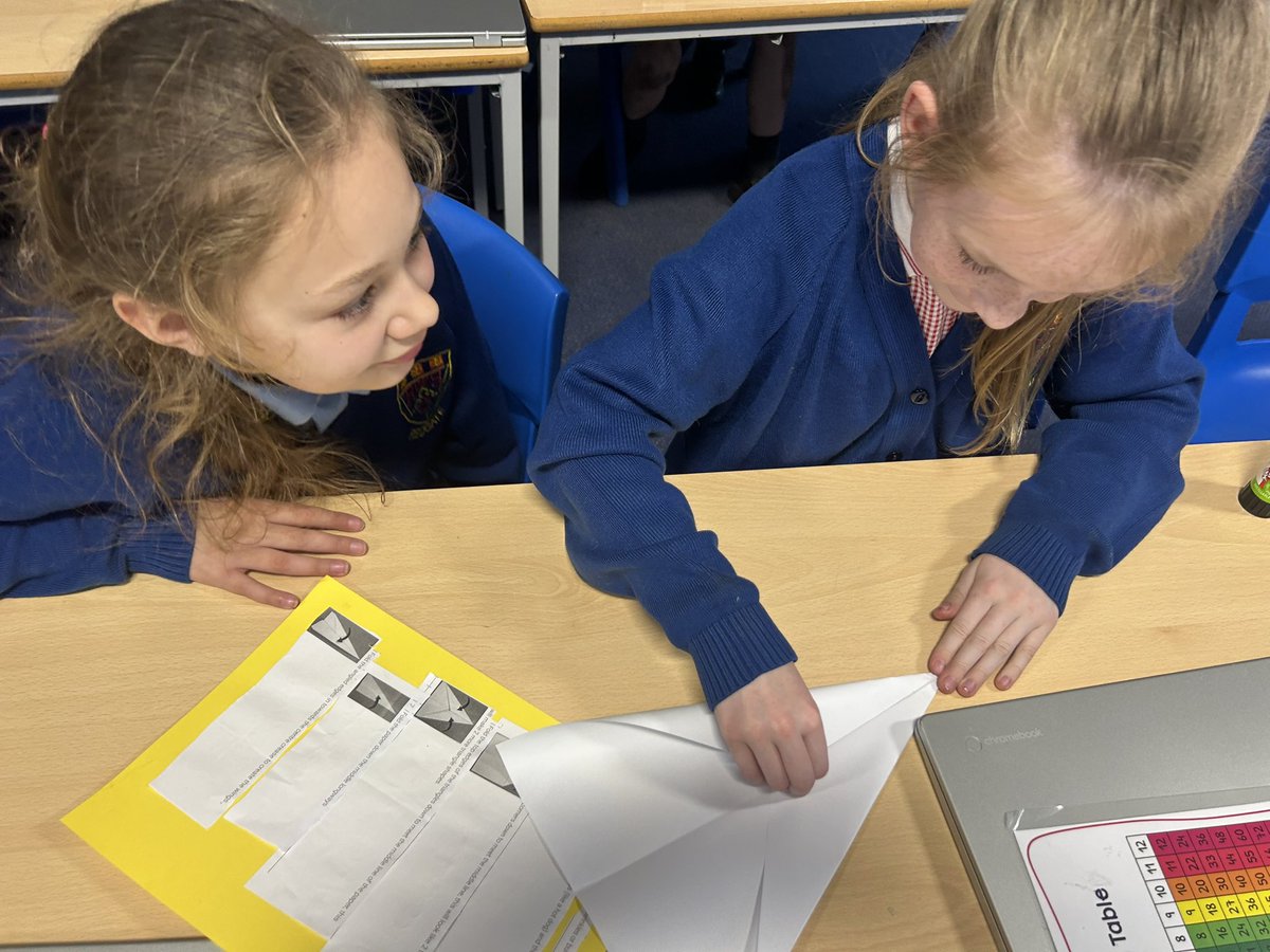Y5Redgate's tweet photo. We loved our unplugged Computing lesson today with Miss Costello. Could we instruct each other carefully enough to create a paper aeroplane? We had to test them outside even though the wind made our flights a little turbulent! 😃💨✈️ #RCPComputing @AMPSCITT https://t.co/tbyIndalW8