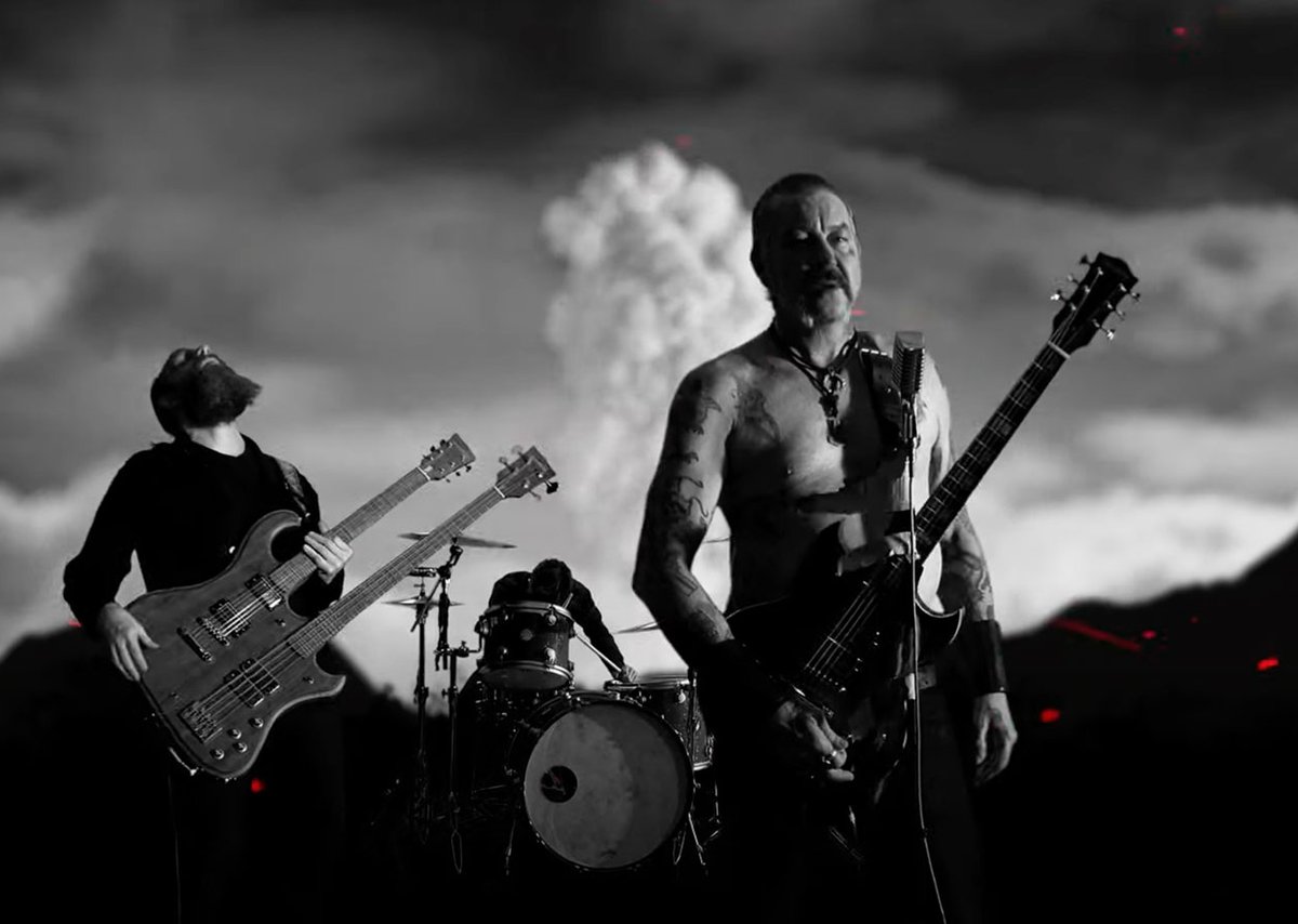 ⚔️ Riffs, tears and nuclear war — MATT PIKE and JEFF MATZ break down HIGH ON FIRE's first new album in 6 years, 'Cometh the Storm' revolvermag.com/music/riffs-te…