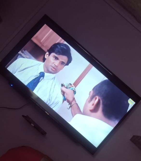 I'm watching the Anth movie.🔥 @SunielVShetty sir...