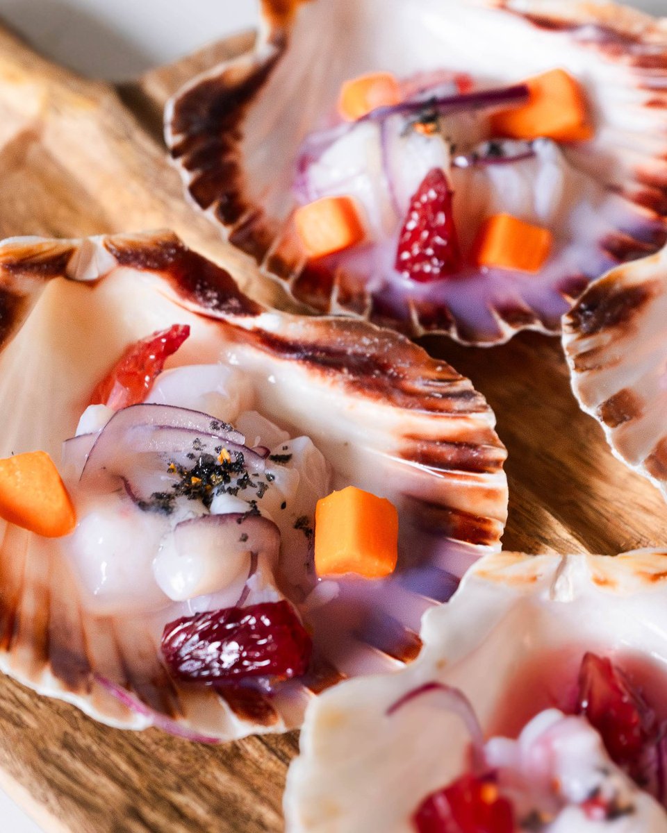 Nature's palette at your table. Our delicacies offer a taste of the ocean's bounty, artfully prepared for your delight.

#weddingcatering #catering #eventcatering  #GastronomicExperience #FoodieFinds