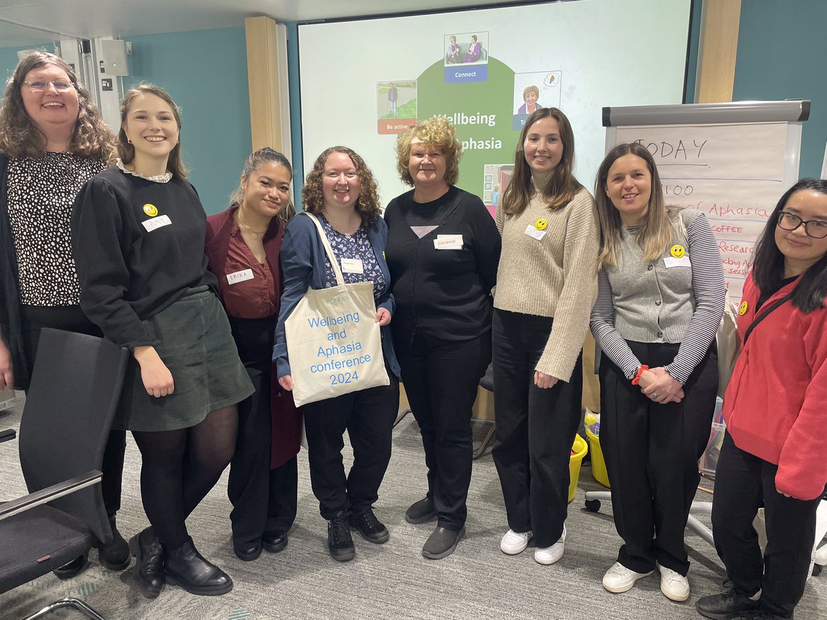 What a fantastic 2 days! Very grateful to the wellbeing #aphasia conference for allowing us students volunteer. We met the most incredible people and learnt so much. Here’s a group pic we snapped with the @aphasiologist1 before her aphasia awareness presentation. @SLTatBCU