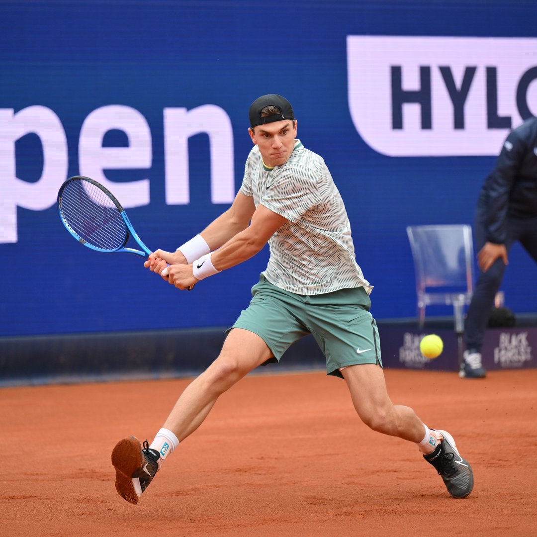 Half century ✅ @jackdraper0 battles to his 50th tour-level win 6-1, 5-7, 6-4 facing Kopriva @BMWOpen24 | #BMWOpen