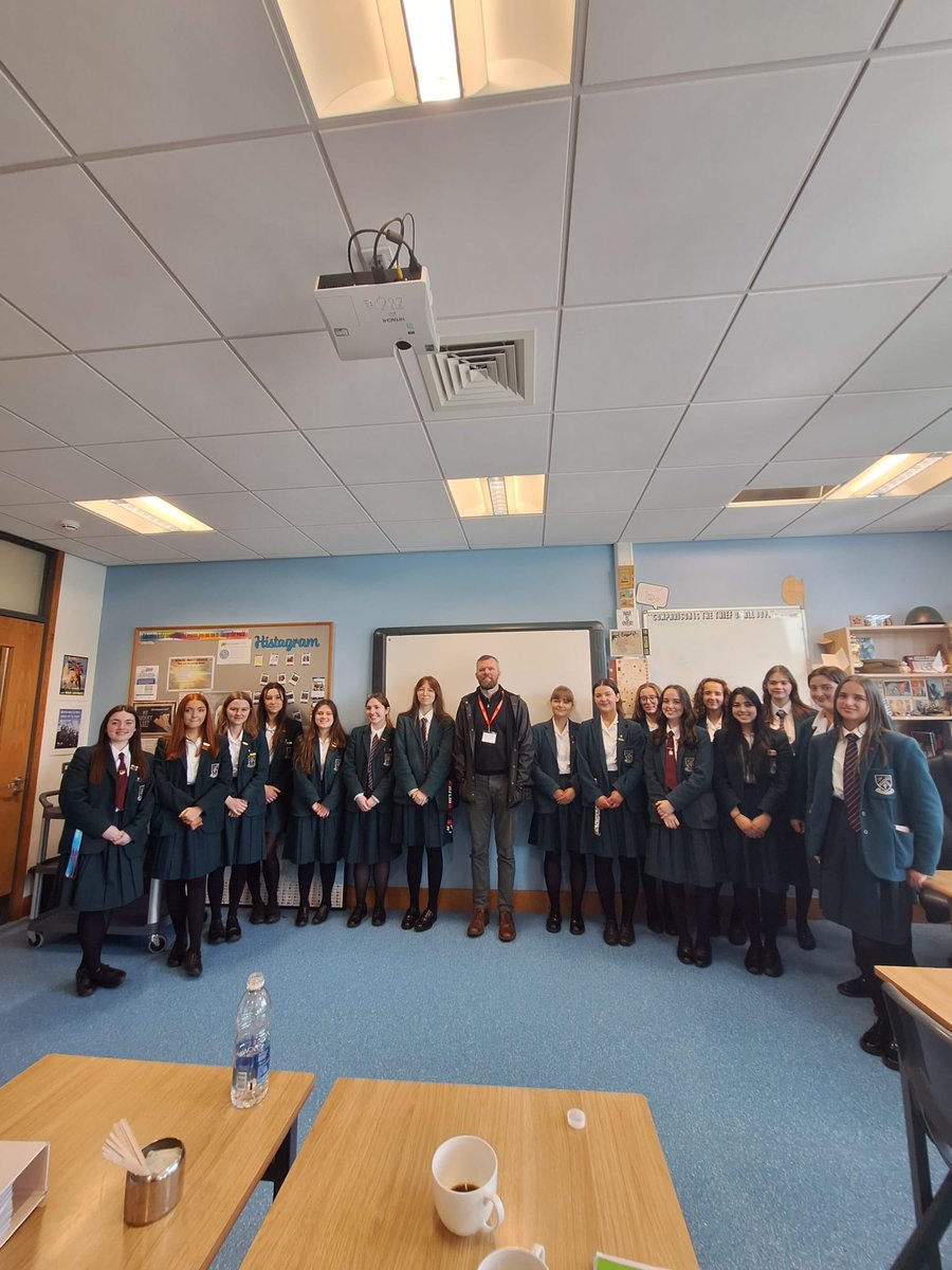 Many thanks to the politics students at Strathearn this morning for all their interesting and important questions about all things Socialism.