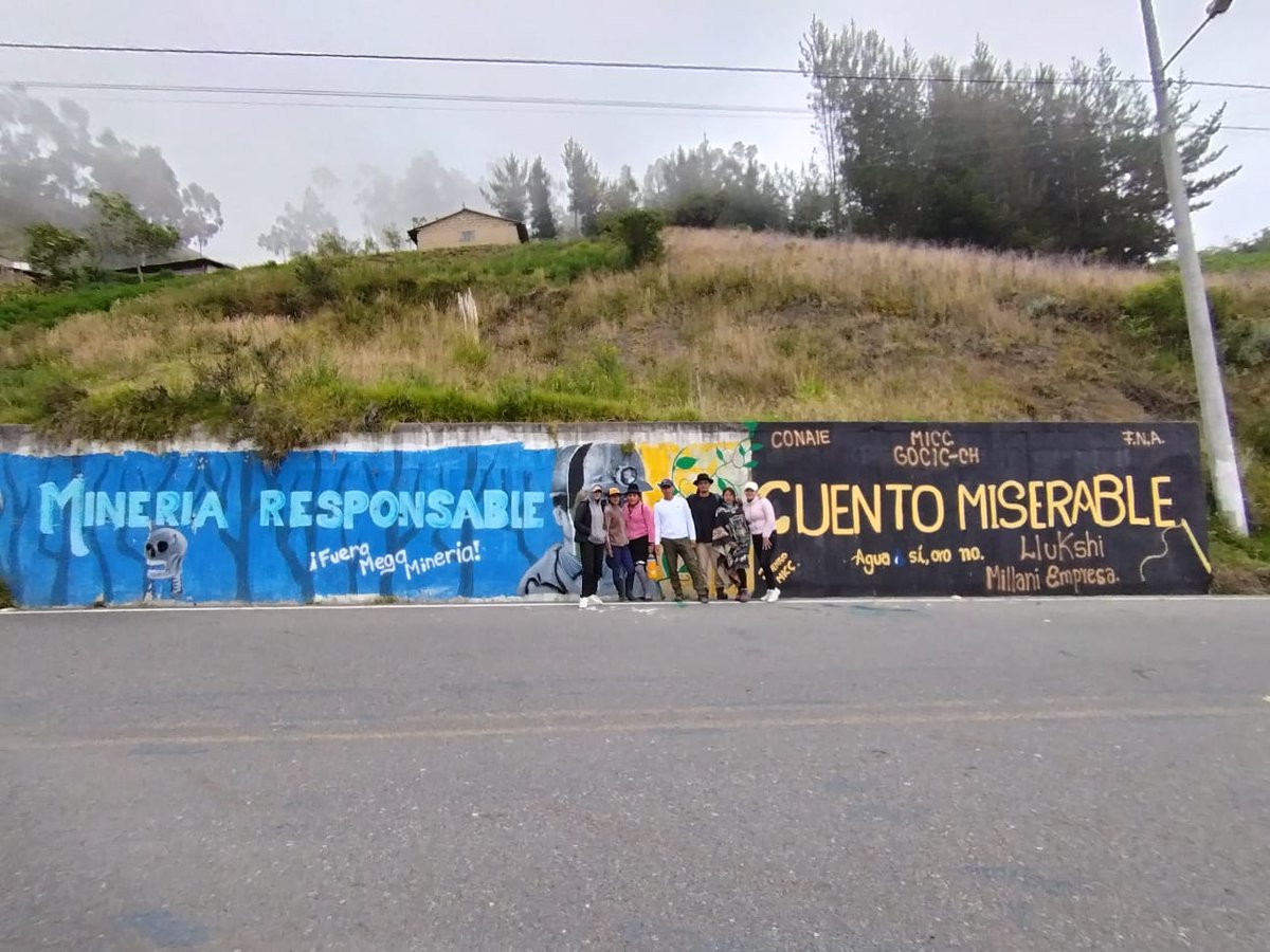 🍃#ArteCombativo | El día de ayer se realizó la 'Pintada por la resistencia' en el cantón Sigchos en #Cotopaxi, parroquia #Chugchilán, gracias a una minga artística de manos de la juventud de @Micc_Ec y en coordinación con la organización de segundo grado GOCICH - Chugchilán.