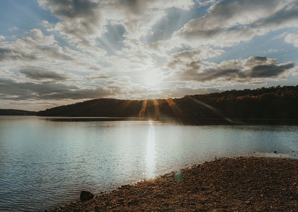 Slow it down, take a moment now

#shootermag #northjersey #paperjournalmag⁠ #exploreoutdoors #roamtheplanet #nostalgic #liveoutdoors #scenicnj #localtourist #earthoffical #peoplescreative #indiependentmag #n8zine #skyporn