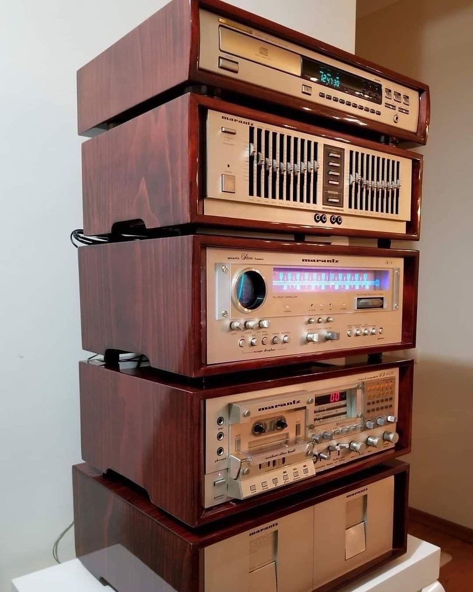 Amazing Marantz Hifi Stack 
.
.

#hifi #hifiaudio #stereophile #audiophile #audiophiles #audio #audioporn #hifiporn #stereo #vinyl #vinylcollection #turntable  #homeaudio #highendaudio #amplifier #vintageaudio #speaker #technics #loudspeakers #vintagehifi ⁠