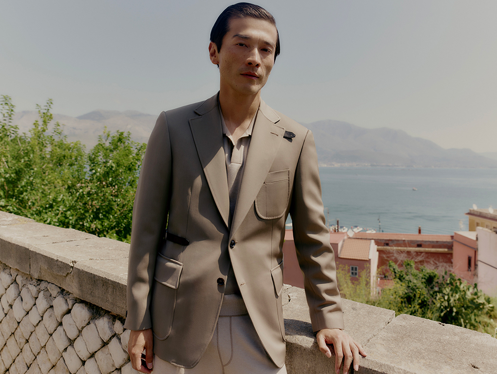 Originally conceived as a bespoke creation in 1968, the Brioni travel jacket is a timeless piece marrying function with elegance. Available in-store and online at Brioni.com #Brioni