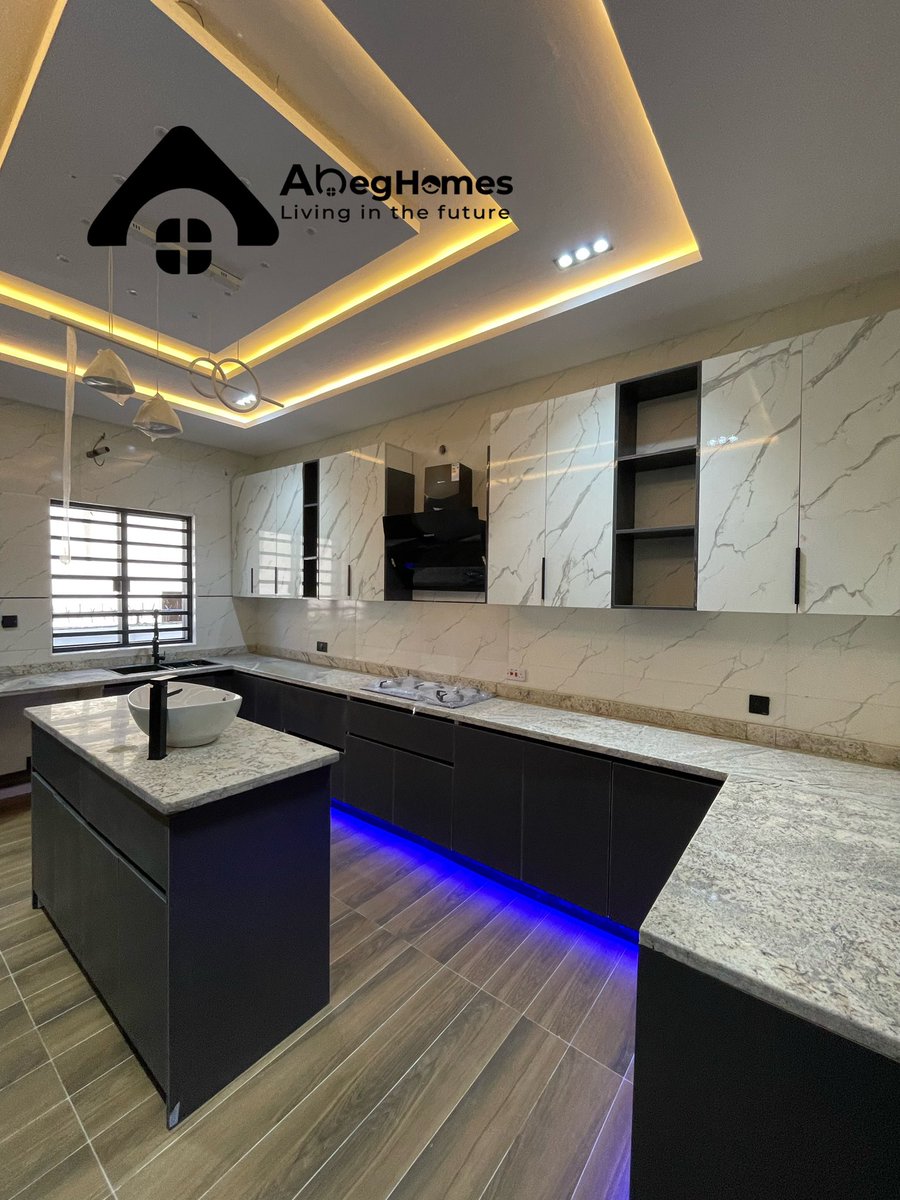 abeghomes's tweet photo. 📌📌📌 BRAND NEW 5 BEDROOM FULLY DETACHED DUPLEX 
 FOR SALE  
‼️‼️‼️
📍LOCATION: IKOTA VILLA LEKKI 
📌PRICE: N300M
📌TITLE : Governor Consent
📌Building Approval
 #stockmarketcrash https://t.co/uoFQx0mvqN
